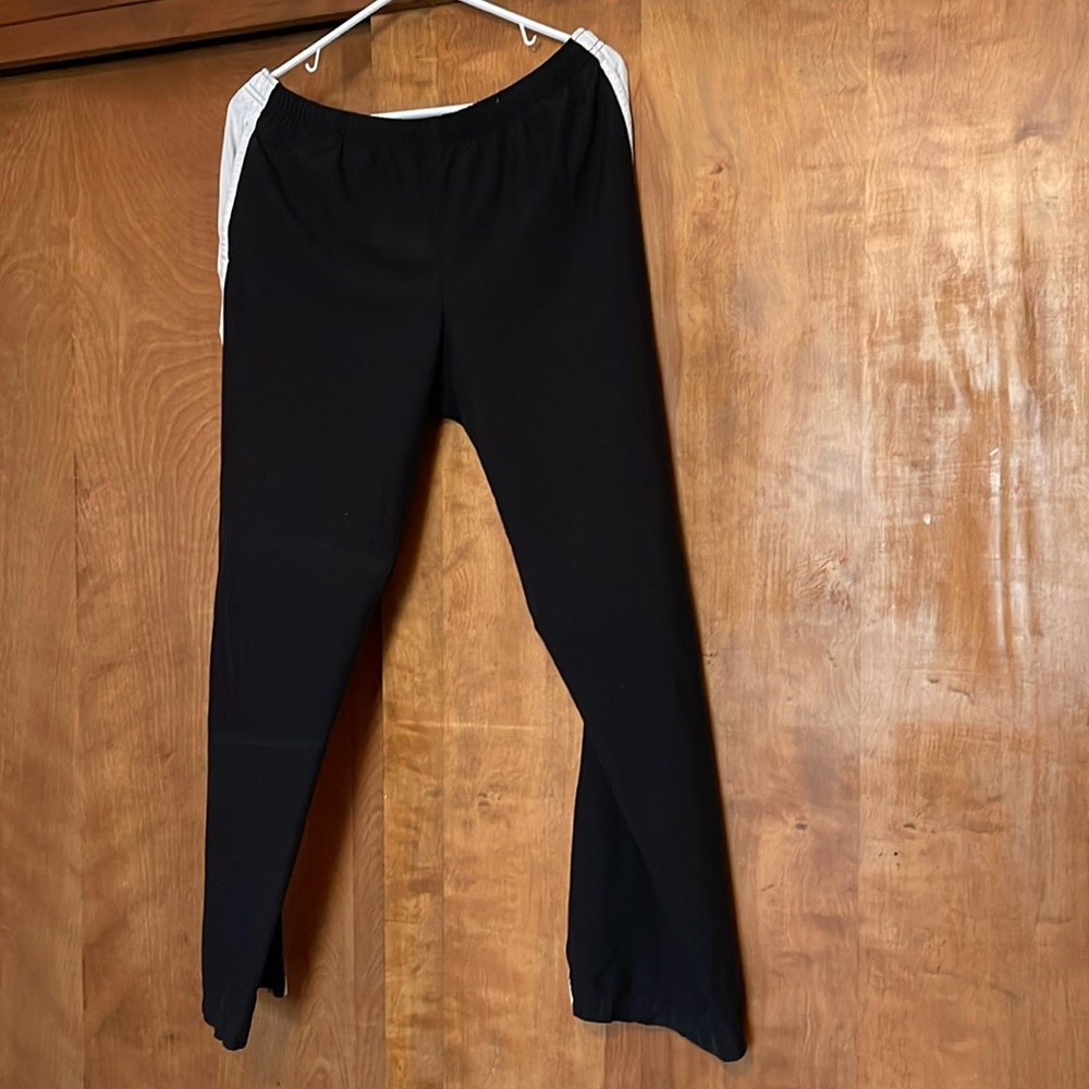 Nike workout/track pants. Black. Size L